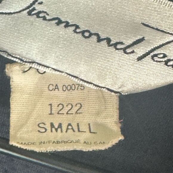 Vintage Diamond Tea Velvet Robe Small Black White Trim 52” Canada Union Made - Picture 6 of 7